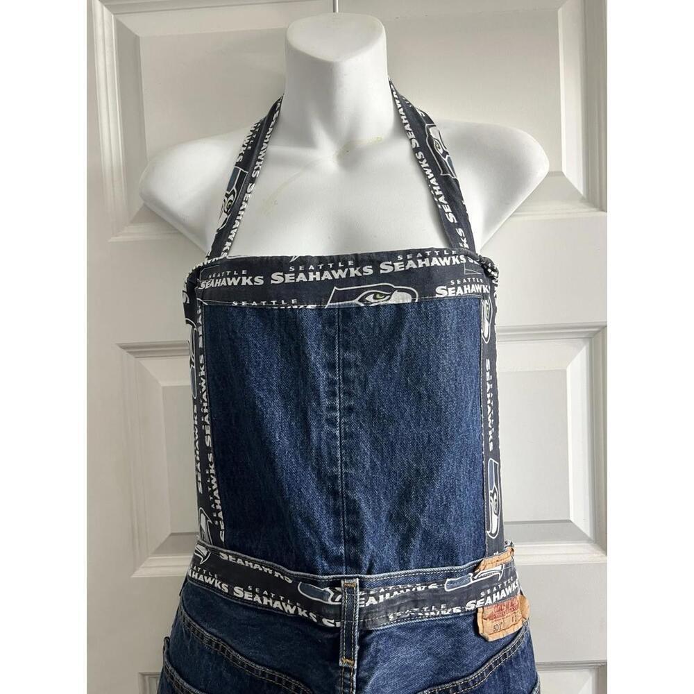 NFL Seattle Seahawks Levi’s Apron Pockets Denim Homemade Football - Picture 2 of 9